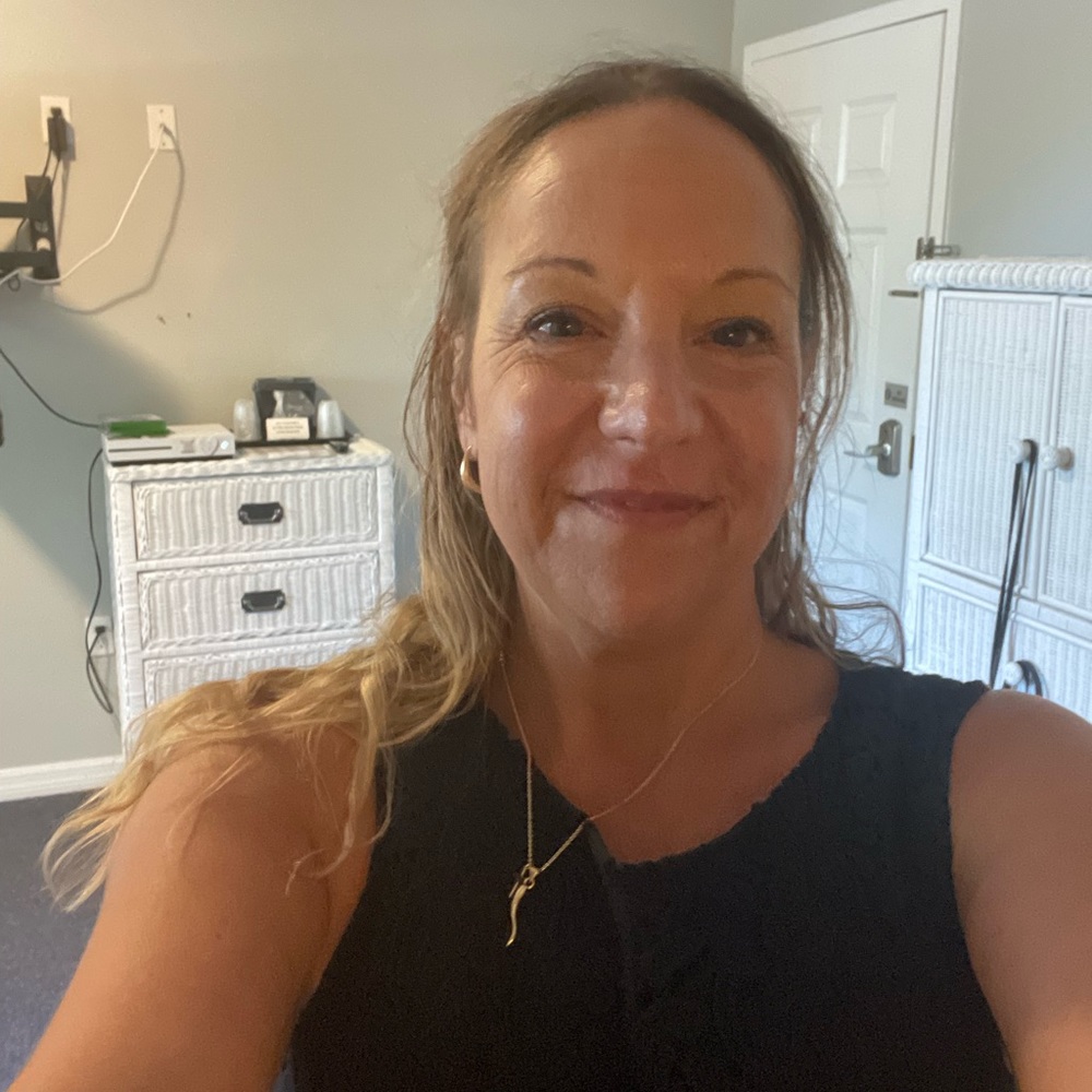 Meet your Posher, Hannah